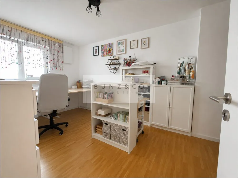 Immobilienangebot - München - Alle - Moderne 4-Zimmer-Maisonette-Wohnung mit Garten und West-Terrasse!