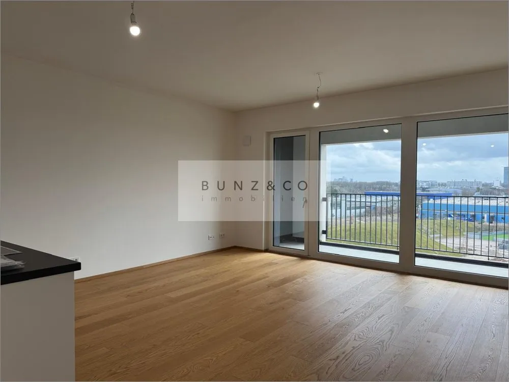 Immobilienangebot - München / Freimann - Alle - Südloggia, Einbauküche, Weitblick - jetzt Top-Wohnung sichern!