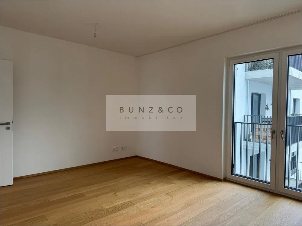 Immobilienangebot - München / Freimann - Alle - Südloggia, Einbauküche, Weitblick - jetzt Top-Wohnung sichern!