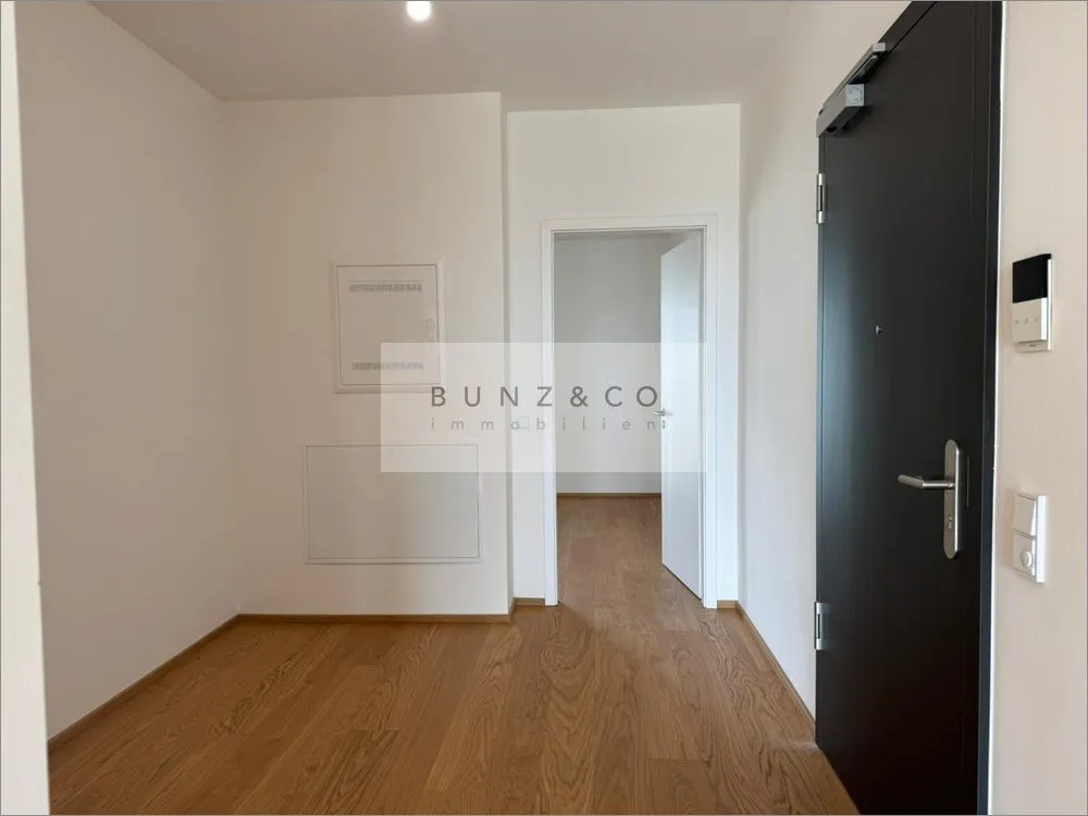 Immobilienangebot - München / Freimann - Alle - Moderner Wohntraum mit großem Südbalkon und Einbauküche!