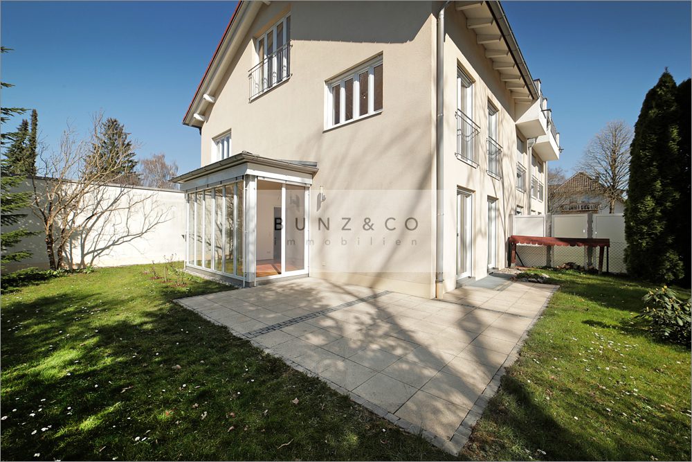 Immobilienangebot - Vaterstetten - Alle - Platz für alle! Stilvolle Doppelhaushälfte mit Süd-Westgarten - keine Käuferprovision!