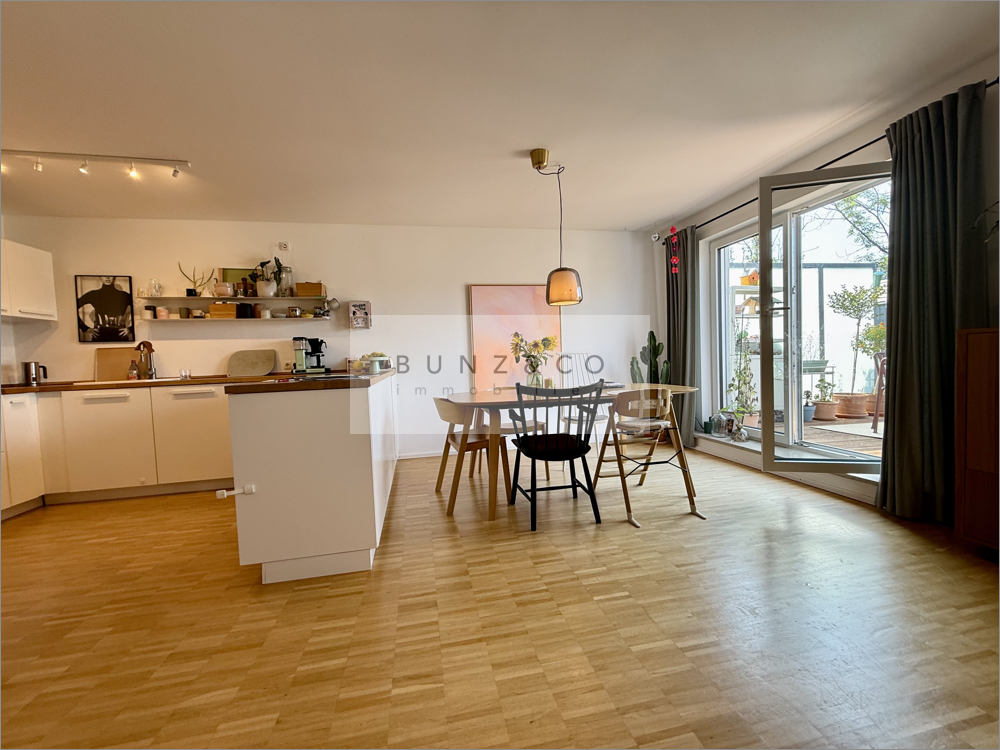 Immobilienangebot - München - Alle - Moderne Dachgeschosswohnung mit Süd-West Balkon