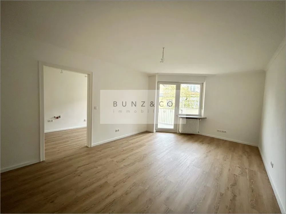 Immobilienangebot - München - Alle - Schicke Wohnung im Norden von Schwabing - mit Südbalkon!