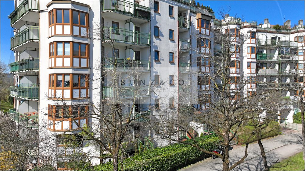 Immobilienangebot - München - Alle - 1-Zimmer-Wohnung mit überdachtem Südwestbalkon und TG-Stellplatz