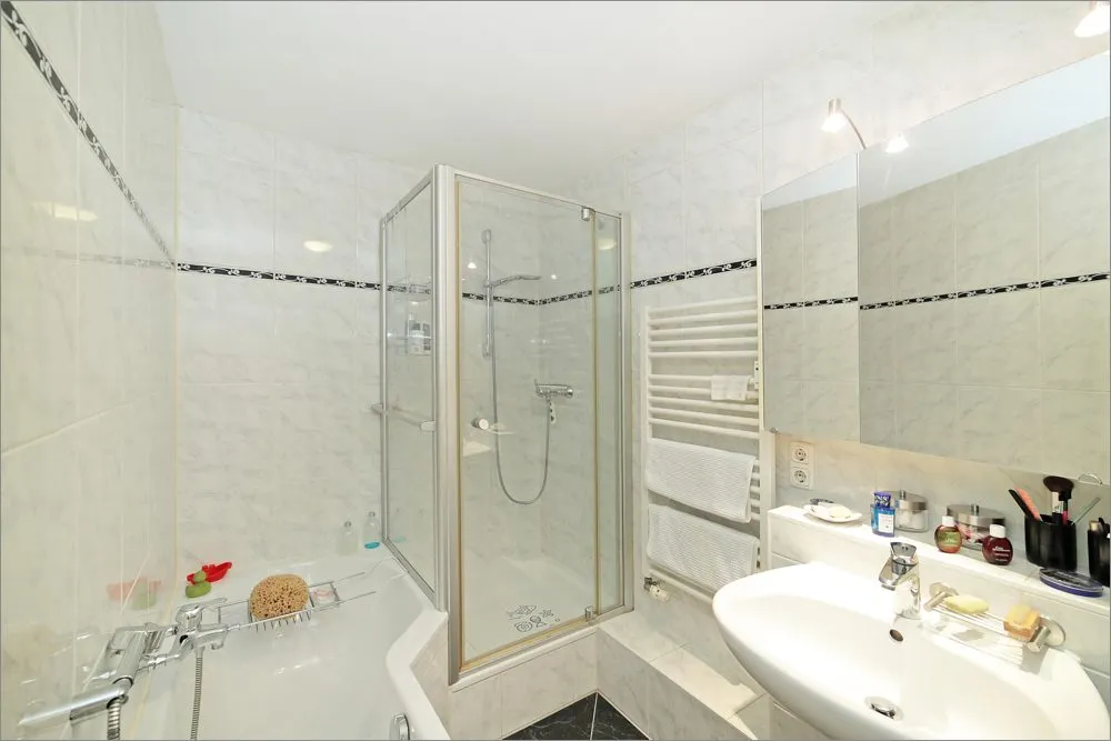 Immobilienangebot - München - Alle - Hochwertig ausgestattete 4-Zimmer-Wohnung mit Erbbaurecht – Attraktive Kapitalanlage