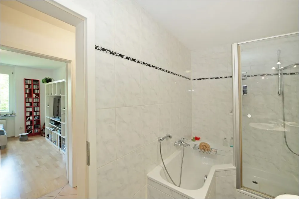Immobilienangebot - München - Alle - Hochwertig ausgestattete 4-Zimmer-Wohnung mit Erbbaurecht – Attraktive Kapitalanlage