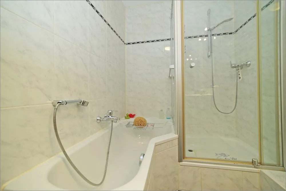 Immobilienangebot - München - Alle - Hochwertig ausgestattete 4-Zimmer-Wohnung mit Erbbaurecht – Attraktive Kapitalanlage