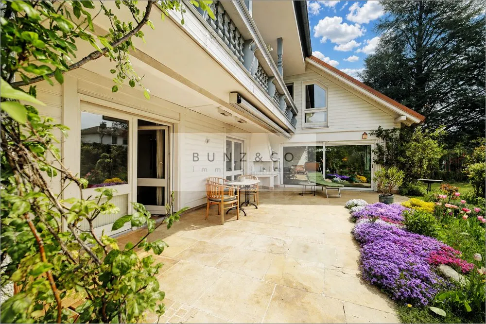 Immobilienangebot - Pullach im Isartal - Alle - Viel Platz für die ganze Familie – Doppelhaushälfte mit Südwestgarten in Bestlage von Pullach