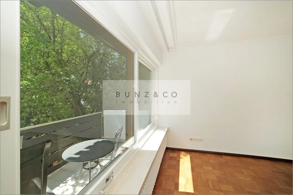 Immobilienangebot - München - Alle - Premiumlage Solln: Gepflegte 2-Zimmer-Wohnung mit Südbalkon - TG-Stellplatz inklusive