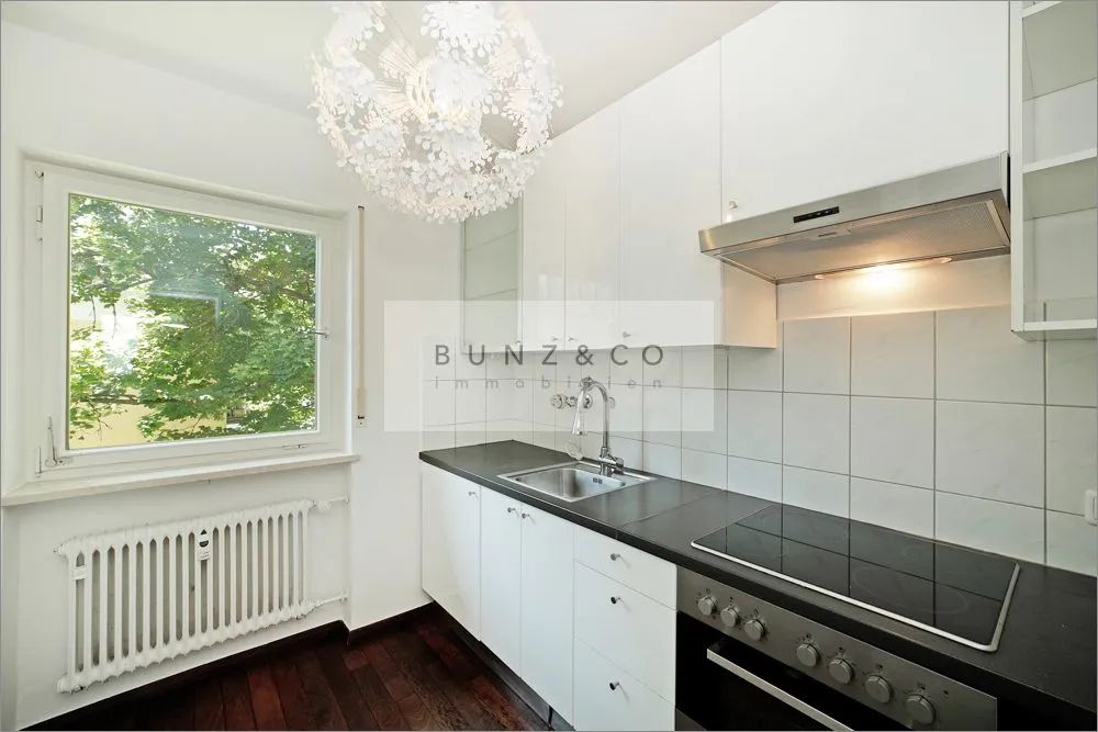 Immobilienangebot - München - Alle - Premiumlage Solln: Gepflegte 2-Zimmer-Wohnung mit Südbalkon - TG-Stellplatz inklusive