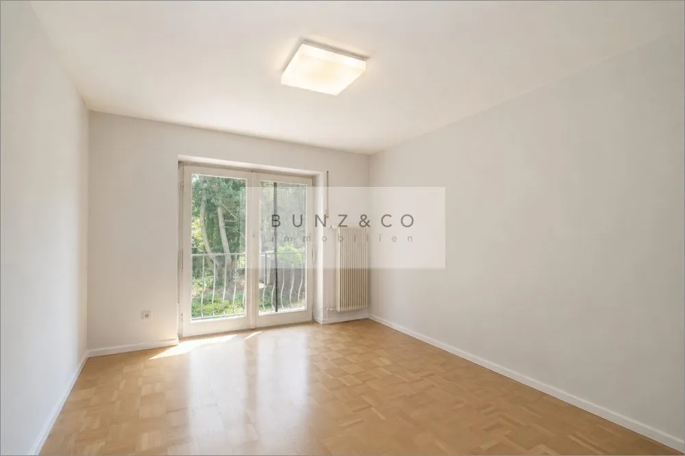 Immobilienangebot - Pullach - Alle - Seltene Gelegenheit in Pullach – Renovierungsbedürftige Doppelhaushälfte mit großem Grundstück