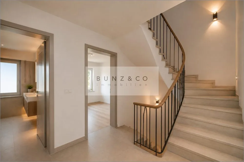 Immobilienangebot - Pullach - Alle - Seltene Gelegenheit in Pullach – Renovierungsbedürftige Doppelhaushälfte mit großem Grundstück