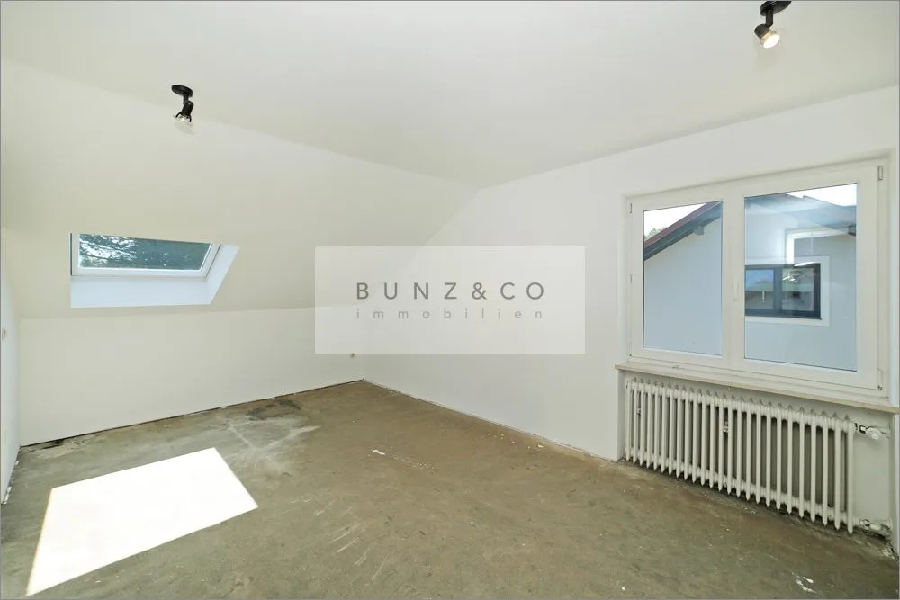 Immobilienangebot - Pullach - Alle - Seltene Gelegenheit in Pullach – Renovierungsbedürftige Doppelhaushälfte mit großem Grundstück