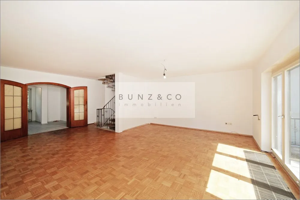 Immobilienangebot - Pullach - Alle - Seltene Gelegenheit in Pullach – Renovierungsbedürftige Doppelhaushälfte mit großem Grundstück