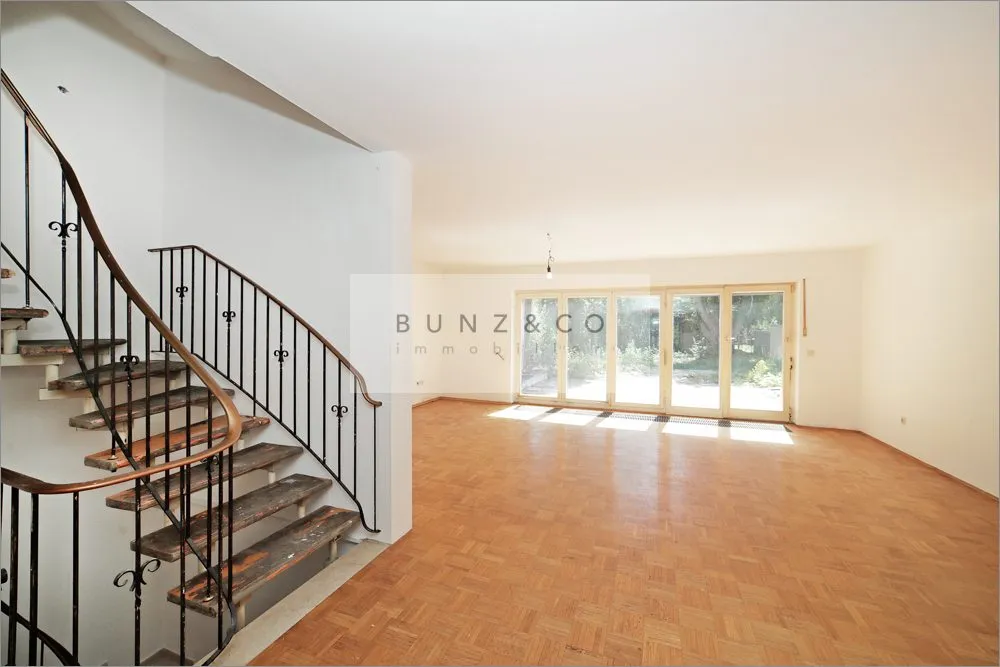 Immobilienangebot - Pullach - Alle - Seltene Gelegenheit in Pullach – Renovierungsbedürftige Doppelhaushälfte mit großem Grundstück