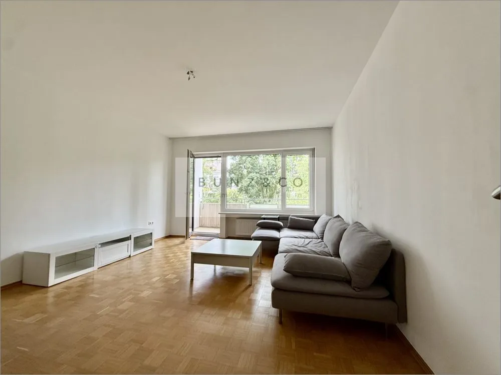 Immobilienangebot - München / Laim - Alle - Renovierte teilmöblierte Wohnung mit Südloggia, Einbauküche und TG-Stellplatz