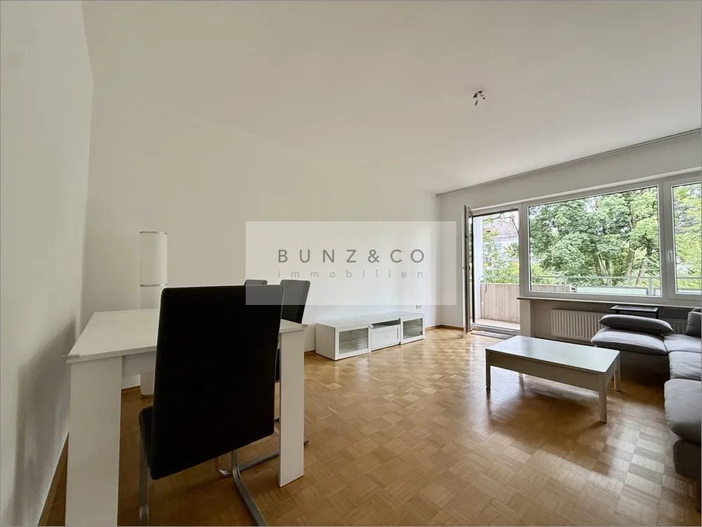 Immobilienangebot - München / Laim - Alle - Renovierte teilmöblierte Wohnung mit Südloggia, Einbauküche und TG-Stellplatz