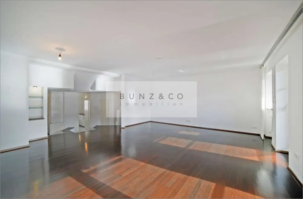 Immobilienangebot - Grafing bei München - Alle - Wohnen wie im eigenen Haus – großzügige Maisonette auf zwei Ebenen