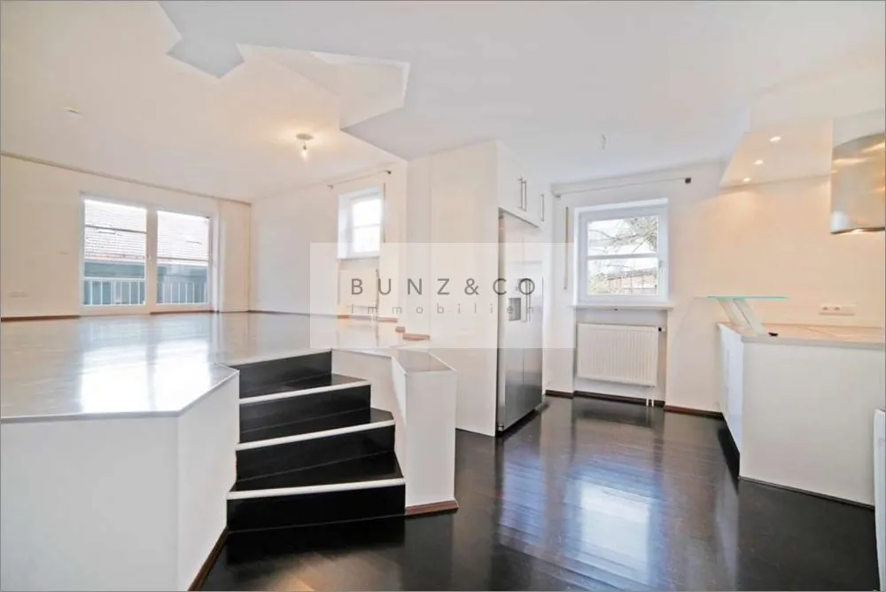 Immobilienangebot - Grafing bei München - Alle - Wohnen wie im eigenen Haus – großzügige Maisonette auf zwei Ebenen