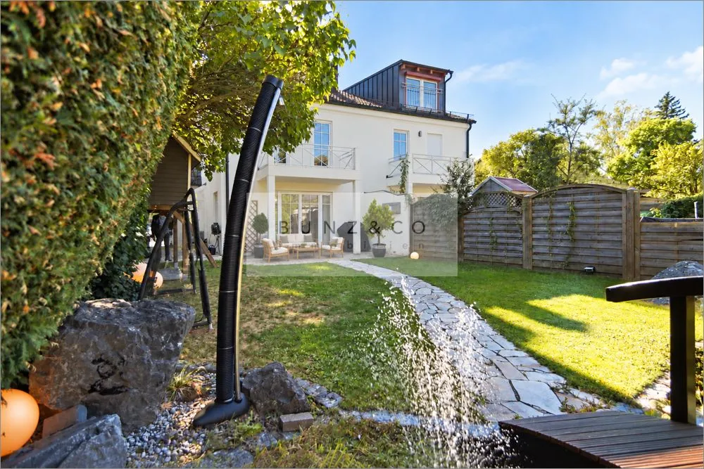 Immobilienangebot - München - Alle - Stilvolle Doppelhaushälfte mit einem durchdachten Grundriss für Familien!