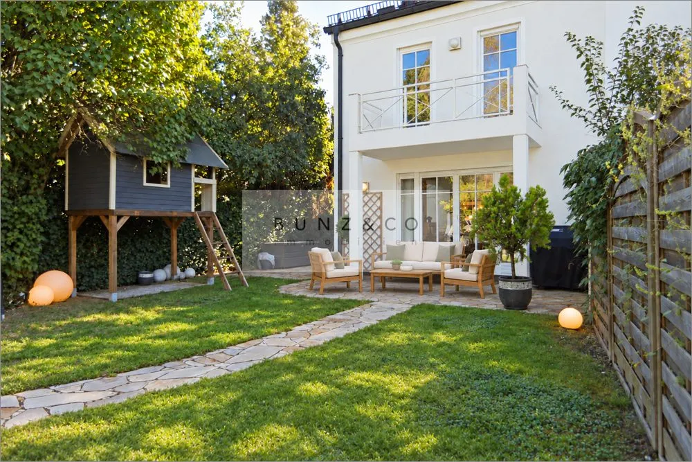 Immobilienangebot - München - Alle - Stilvolle Doppelhaushälfte mit einem durchdachten Grundriss für Familien!